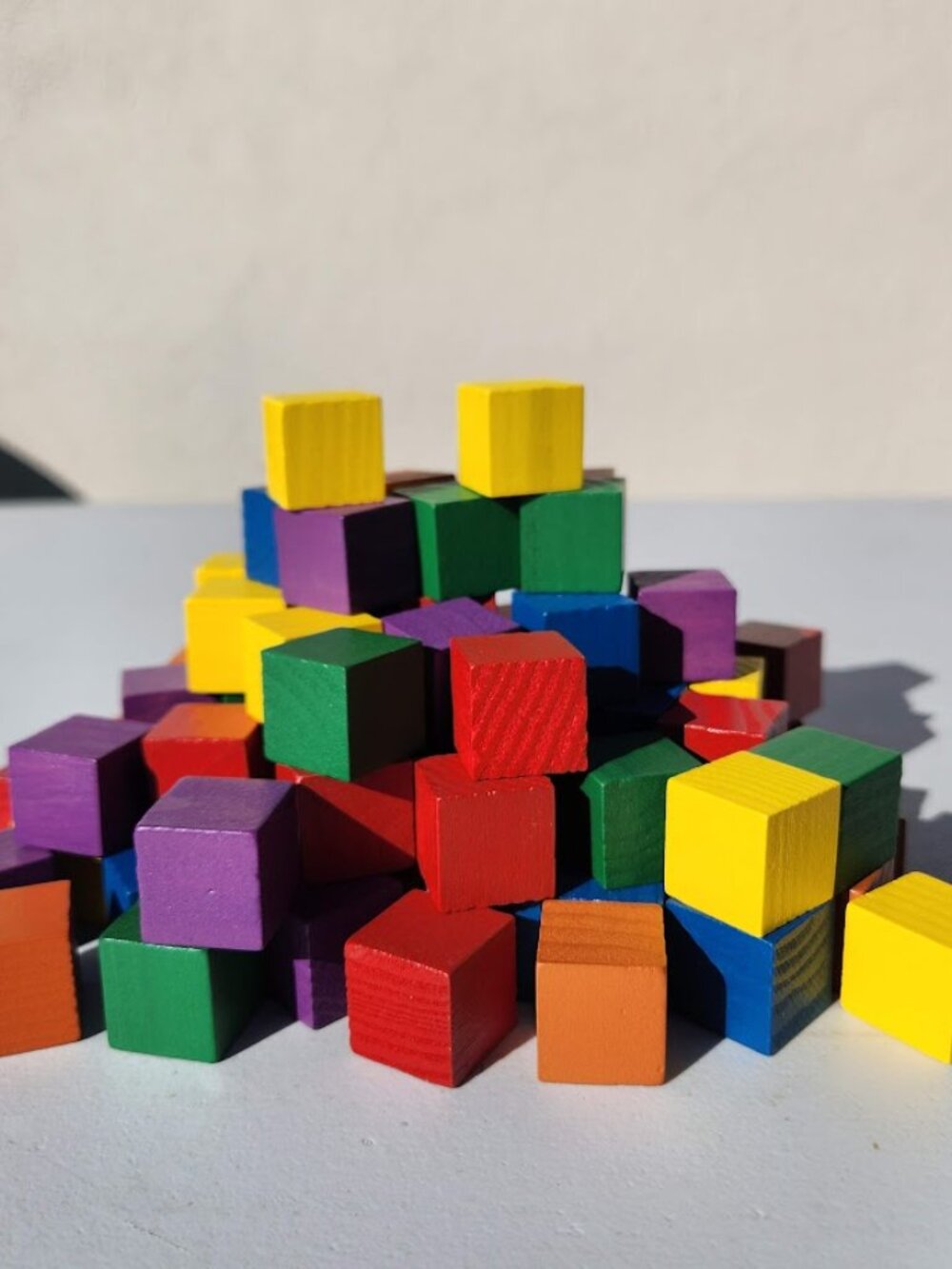 NEW Learning Resources Wooden Color Cubes 2 cm 100 Blocks 5 colors Math Manipula
